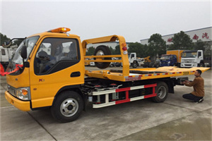 龙里哪里有拖车服务